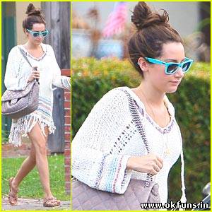 Ashley Tisdale: Bright Blue Ray Ban Beauty